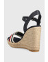 Tommy Hilfiger Сандали CORPORATE WEDGE в тъмносиньо със скосена платформа FW0FW07086 - Pepit.bg