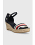 Tommy Hilfiger Сандали MID WEDGE CORPORATE в тъмносиньо със скосена платформа - Pepit.bg