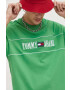 Tommy Jeans Памучна тениска в зелено с апликация - Pepit.bg