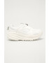 Ugg Обувки в бяло - Pepit.bg