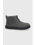 Ugg Велурени обувки Neumel Weather II мъжки в сиво - Pepit.bg