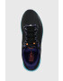 Under Armour Обувки за бягане HOVR Infinite 4 в черно - Pepit.bg