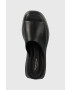 Vagabond Shoemakers Кожени чехли Courtney в черно с платформа - Pepit.bg