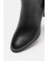 Clarks Велурени боти Freva - Pepit.bg