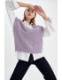 DeFacto Мъхест елек с шпиц деколте - Pepit.bg