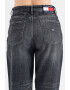 Tommy Jeans Дънки Jean Mom с протрити зони - Pepit.bg