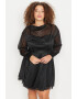Trendyol Бляскава рокля Plus Size - Pepit.bg