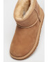 UGG Боти от велур Classic II Mini - Светлокафяв - Pepit.bg