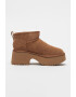UGG Боти от велур Classic Ultra - Камел - Pepit.bg