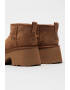 UGG Боти от велур Classic Ultra - Камел - Pepit.bg