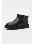 UGG Кожени боти Classic Ultra Mini Caspian - Pepit.bg