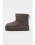 UGG Велурени боти Classic Mini - Pepit.bg