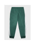 adidas Анцуг adicolor HK2966 Зелен Regular Fit - Pepit.bg
