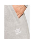 adidas Спортни шорти adicolor Essentials Trefoil H34682 Сив Regular Fit - Pepit.bg