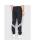 Fila Долнище анцуг Zvolen FAM0087 Черен Regular Fit - Pepit.bg