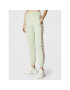 Guess Долнище анцуг V2RB05 KA3P1 Зелен Regular Fit - Pepit.bg