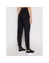 New Balance Долнище анцуг Esse NBWP03530 Черен Regular Fit - Pepit.bg