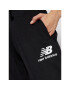 New Balance Долнище анцуг Esse NBWP03530 Черен Regular Fit - Pepit.bg