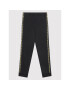 Nike Долнище анцуг Sportswear DO2656 Черен Regular Fit - Pepit.bg