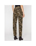 One Teaspoon Дънки Camo Pioneer 23599 Зелен Relaxed Fit - Pepit.bg