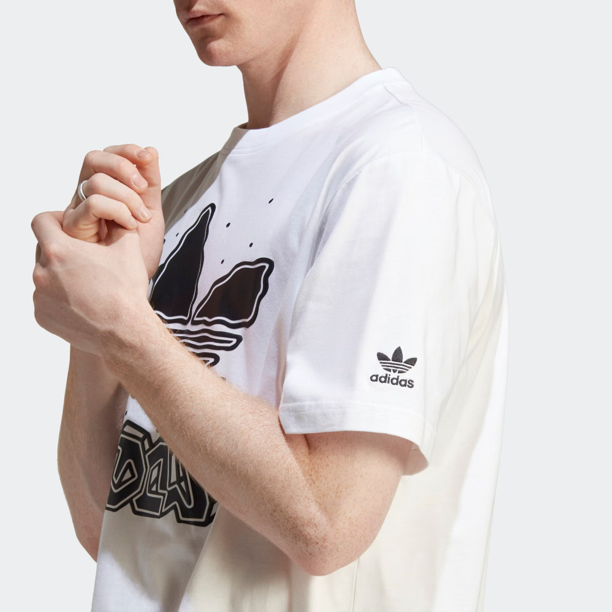 ADIDAS ORIGINALS Тениска 'Graphics Hack The Elite' черно / бяло - Pepit.bg