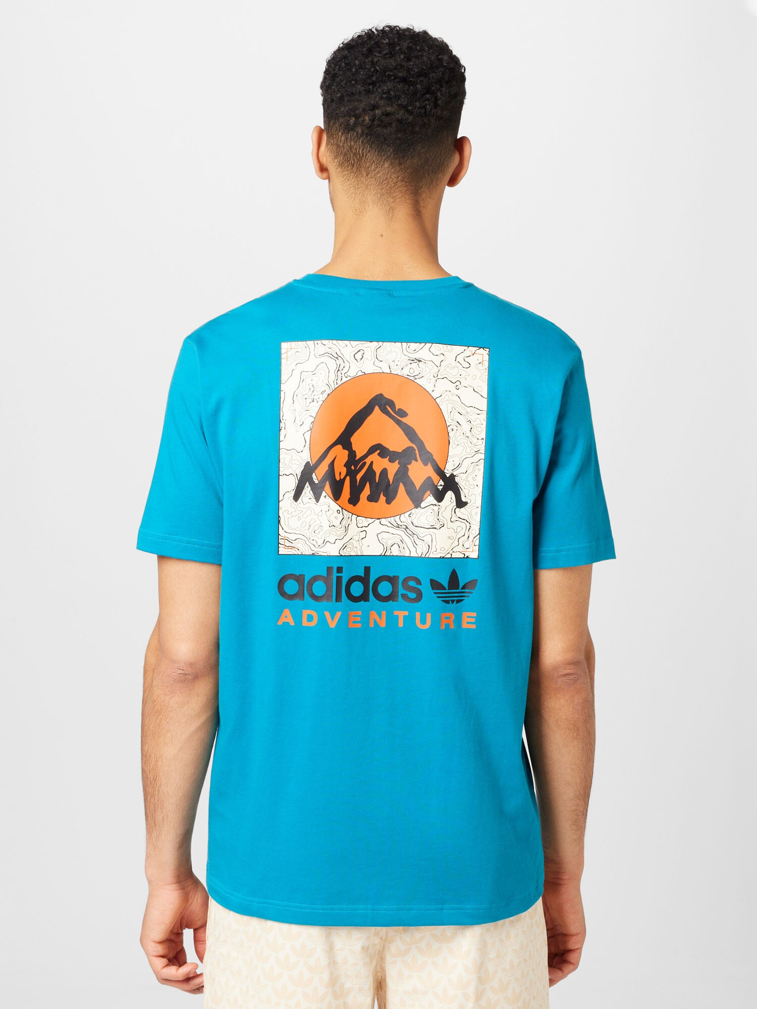 ADIDAS ORIGINALS Тениска 'Adventure Mountain Back' лазурно синьо / оранжево / черно / бяло - Pepit.bg