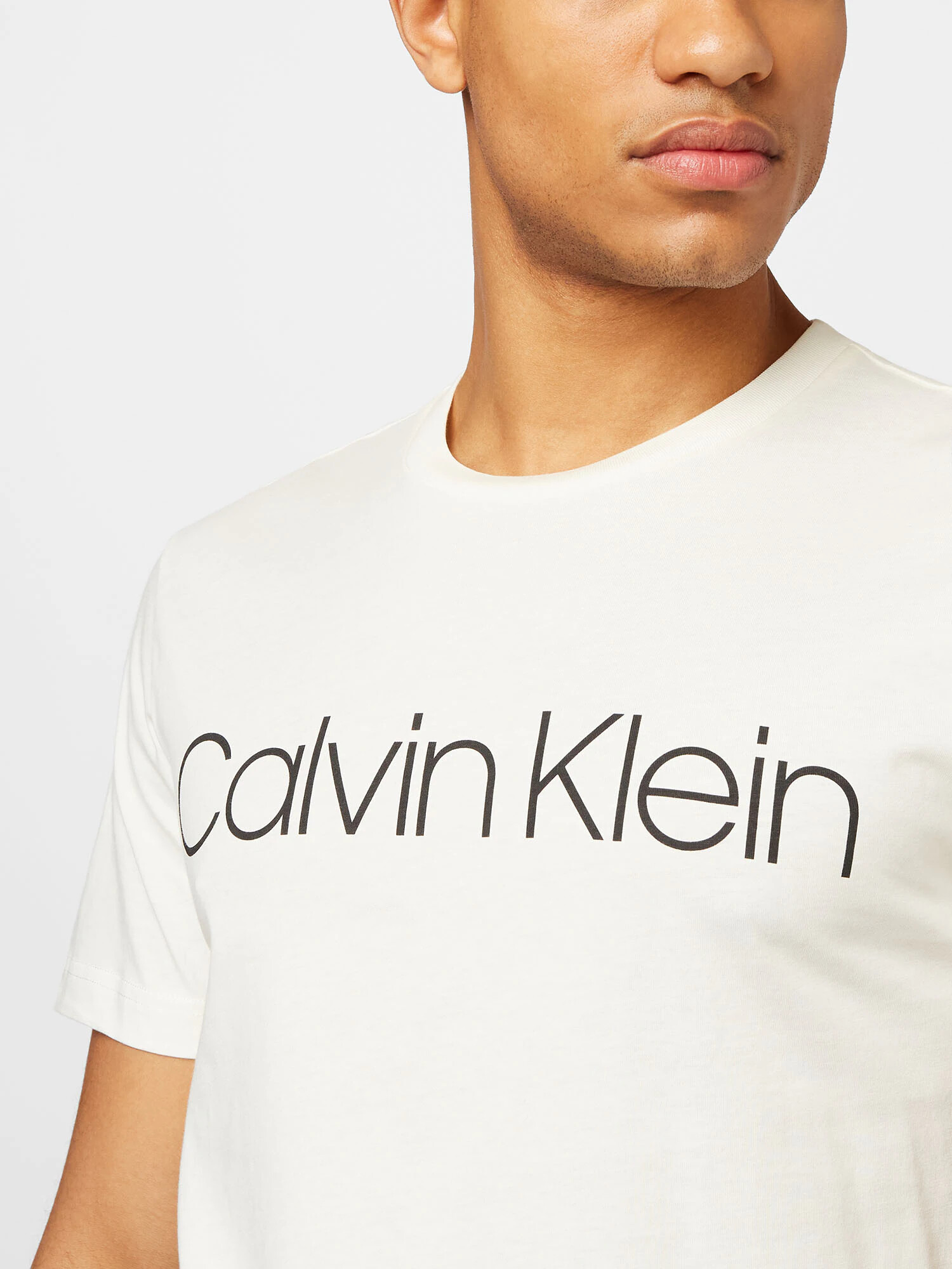 Calvin Klein Тениска кремаво / черно - Pepit.bg