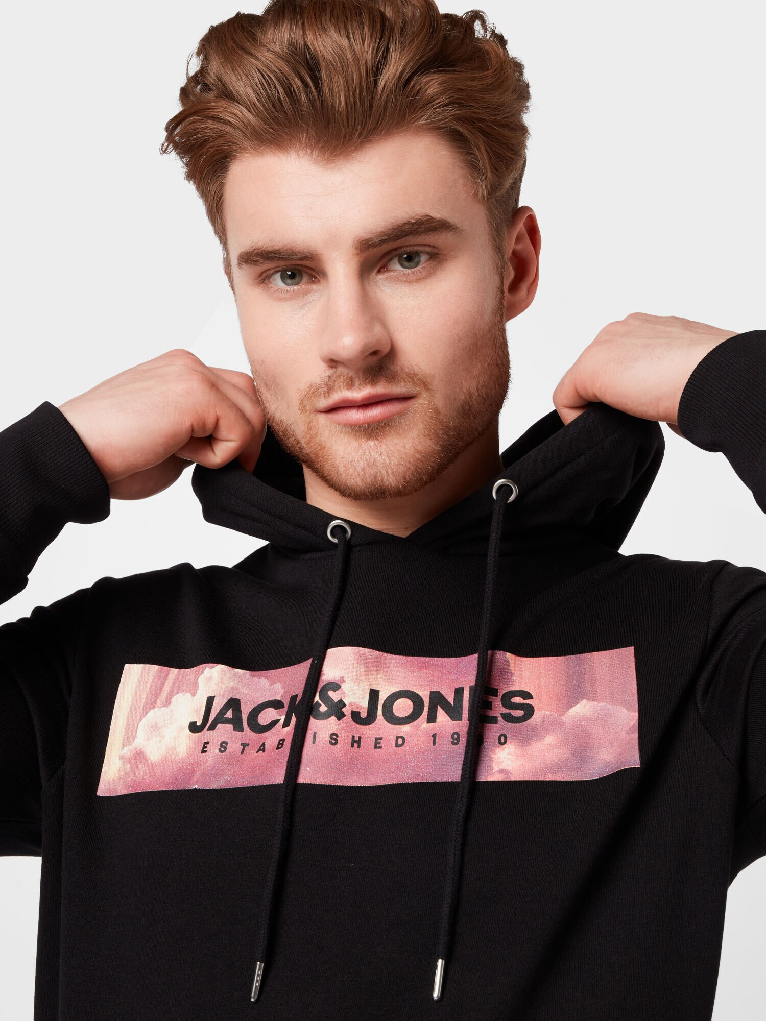 JACK & JONES Суичър 'Anniv' бургундово червено / черно / бяло - Pepit.bg