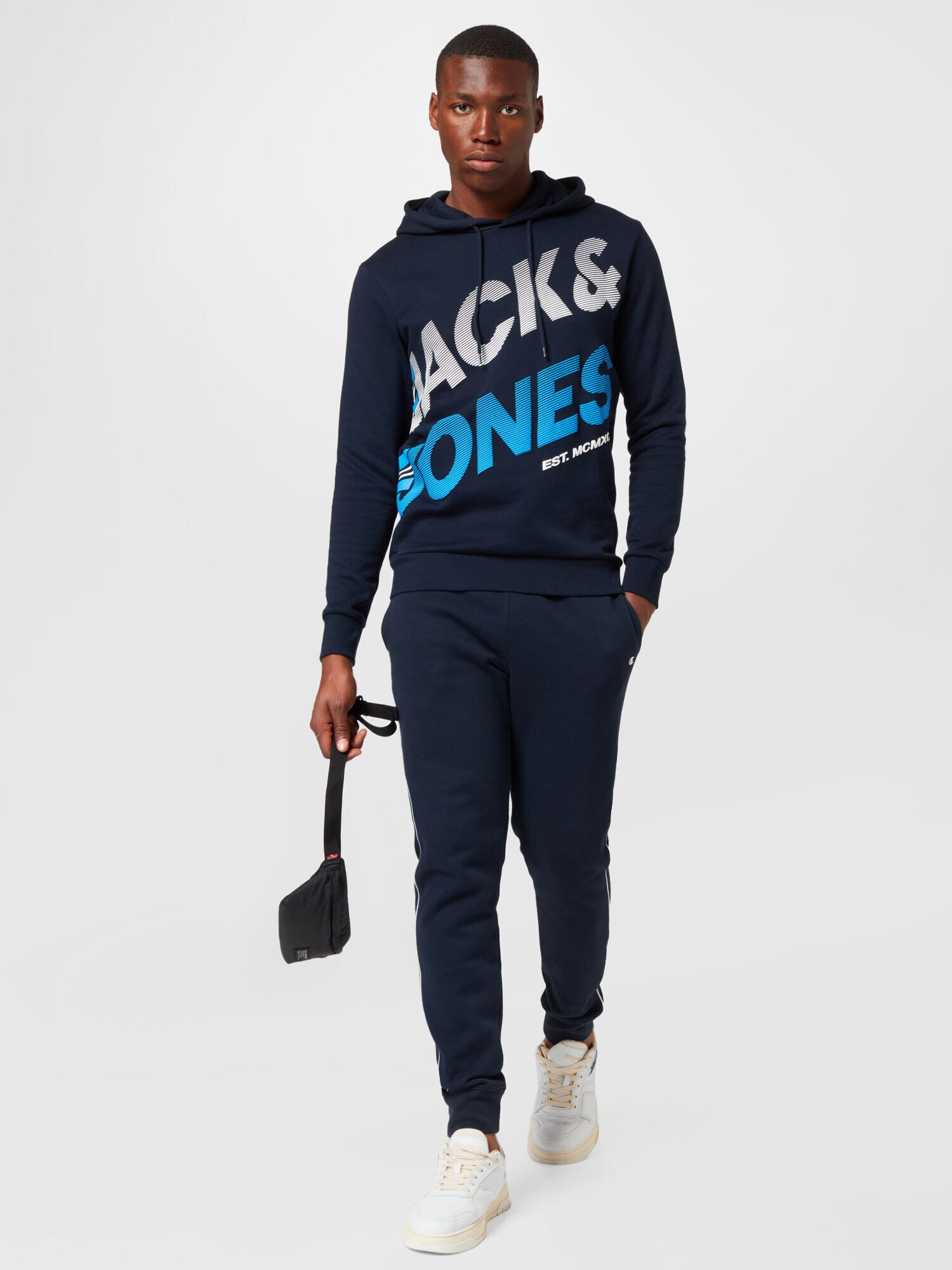 JACK & JONES Суичър 'FORMATION' нейви синьо / лазурно синьо / бяло - Pepit.bg