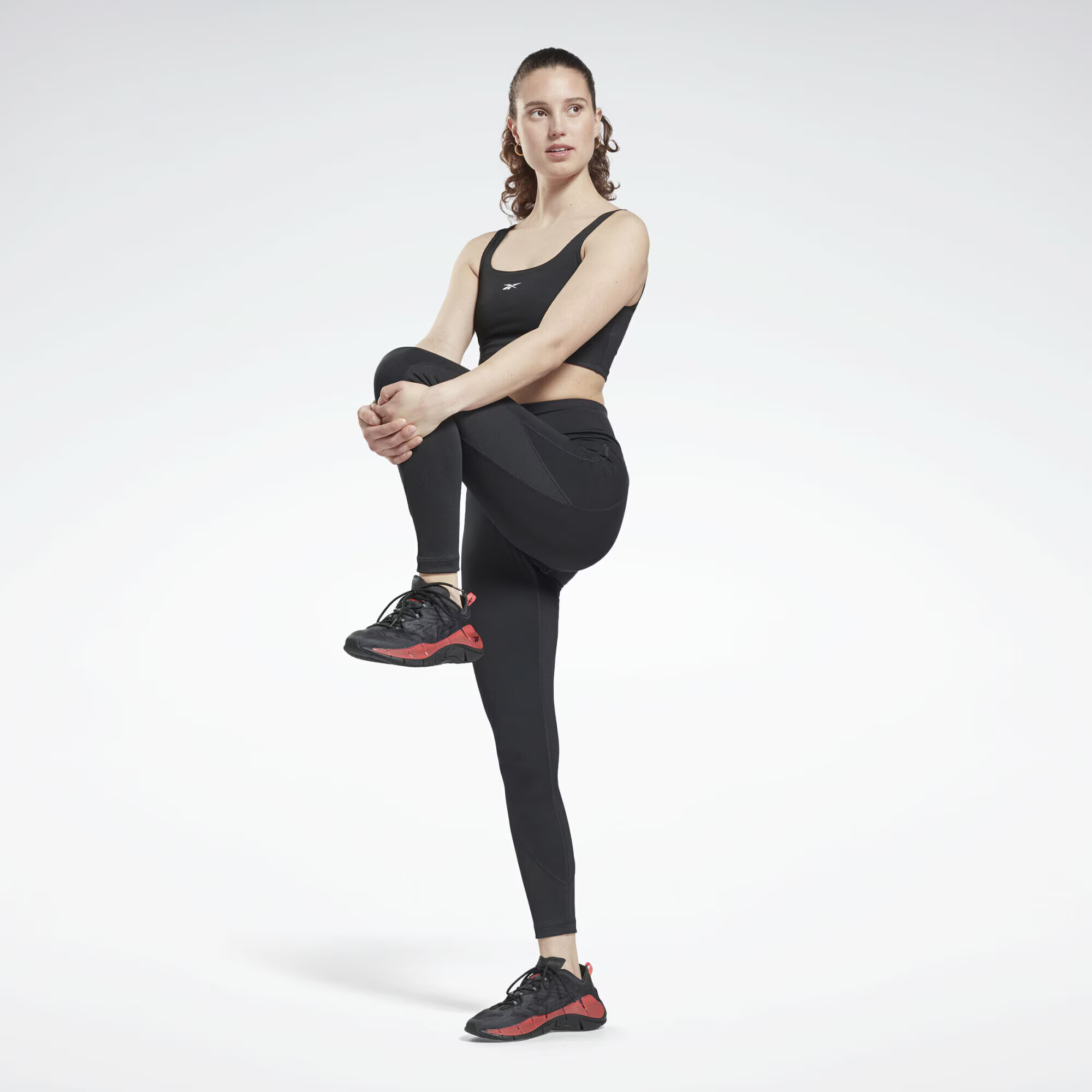 Reebok Спортен сутиен 'Workout Ready' черно / бяло - Pepit.bg