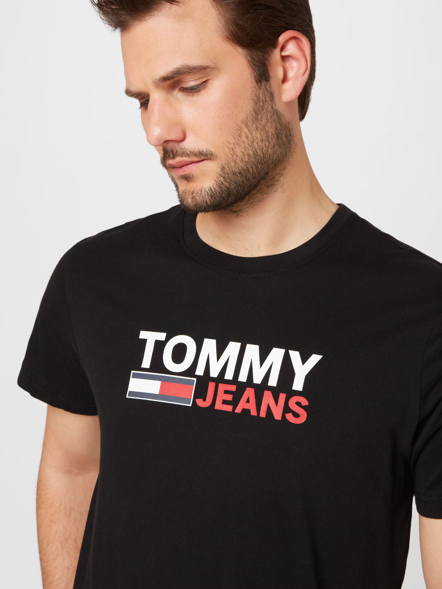 TOMMY HILFIGER Тениска нейви синьо / червено / черно / бяло - Pepit.bg