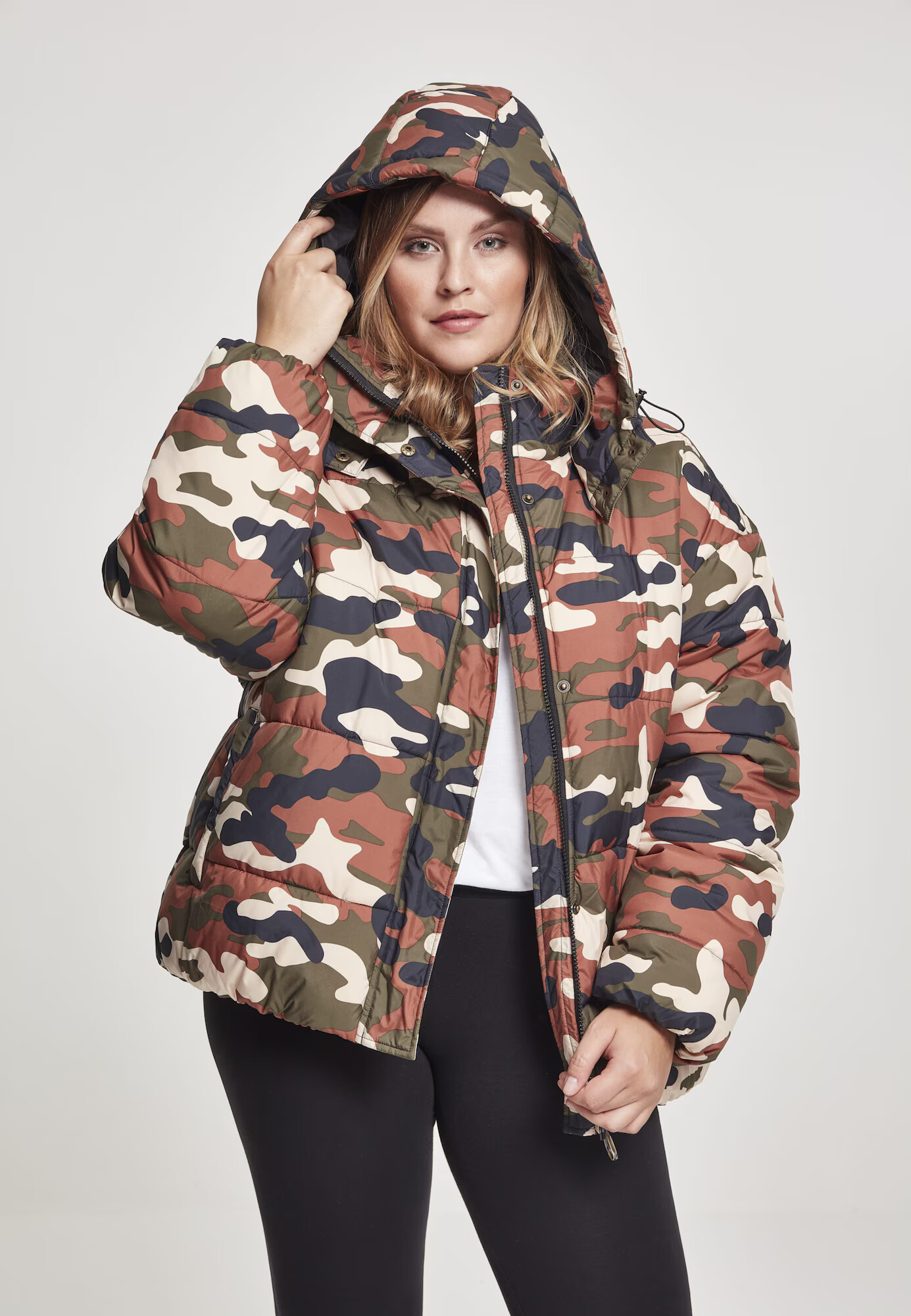 Urban Classics Зимно яке ' Boyfriend Camo' пъстро - Pepit.bg