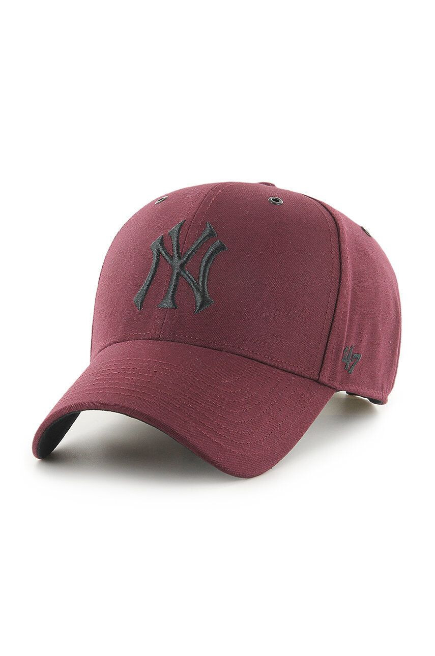 47brand Шапка MLB New York Yankees в лилаво с апликация - Pepit.bg