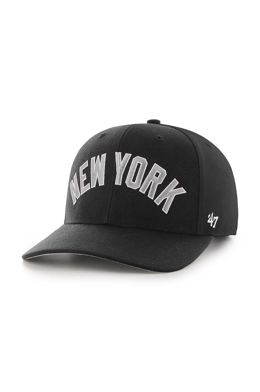 47brand Шапка с козирка с вълна MLB New York Yankees в черно с апликация - Pepit.bg