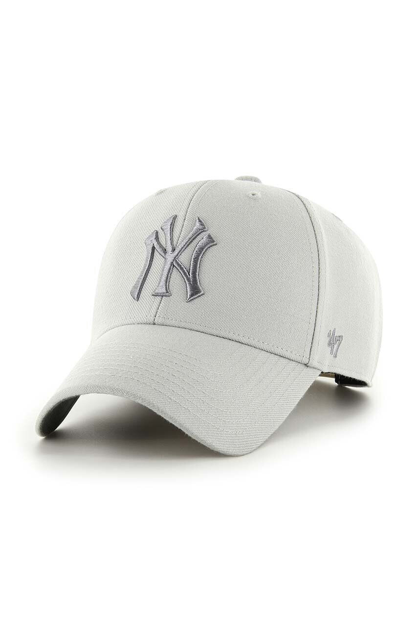 47brand Шапка с козирка с вълна MLB New York Yankees в сиво с апликация - Pepit.bg