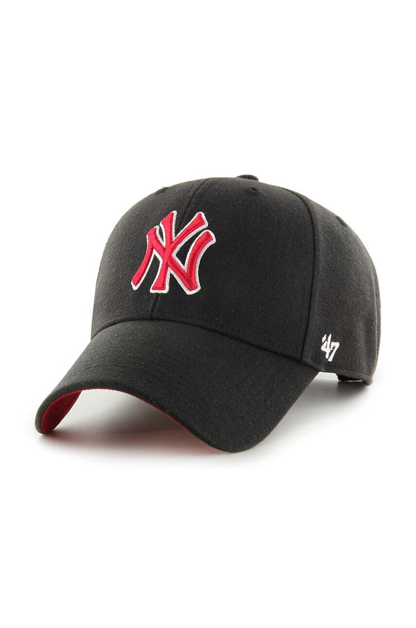 47brand Шапка с вълна MLB New York Yankees в черно с апликация - Pepit.bg