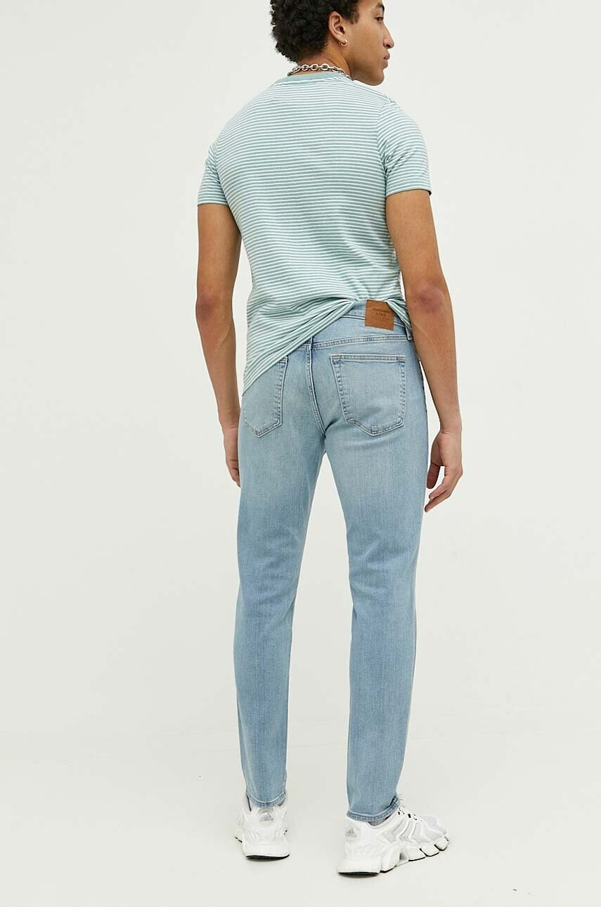 Abercrombie & Fitch Дънки Athletic Slim в синьо - Pepit.bg