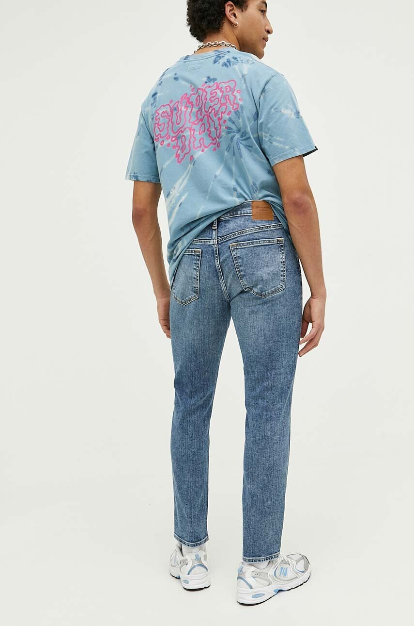 Abercrombie & Fitch Дънки Athletic Slim в синьо - Pepit.bg