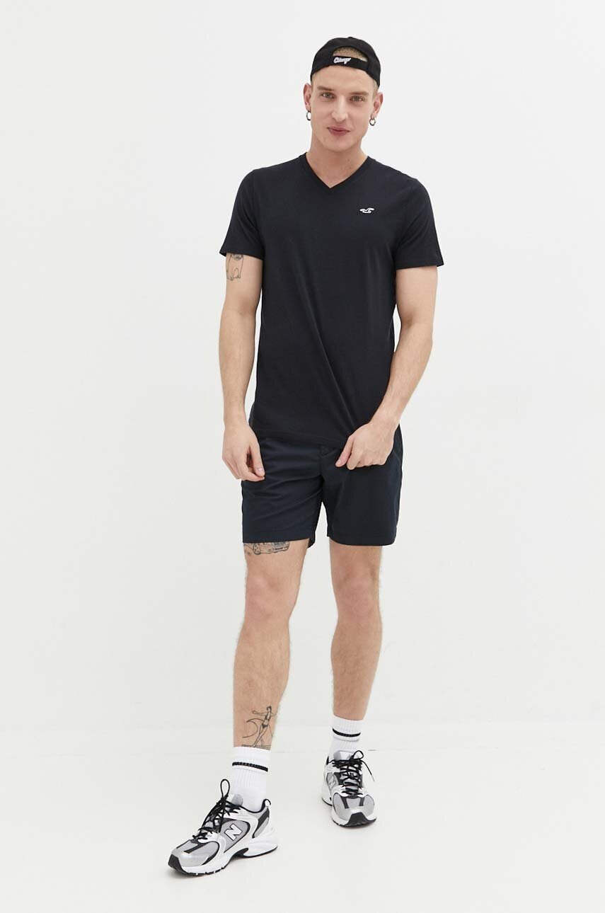 Abercrombie & Fitch Къс панталон в черно - Pepit.bg