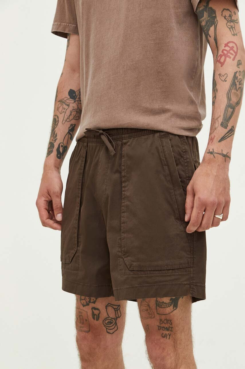 Abercrombie & Fitch Къс панталон в кафяво - Pepit.bg