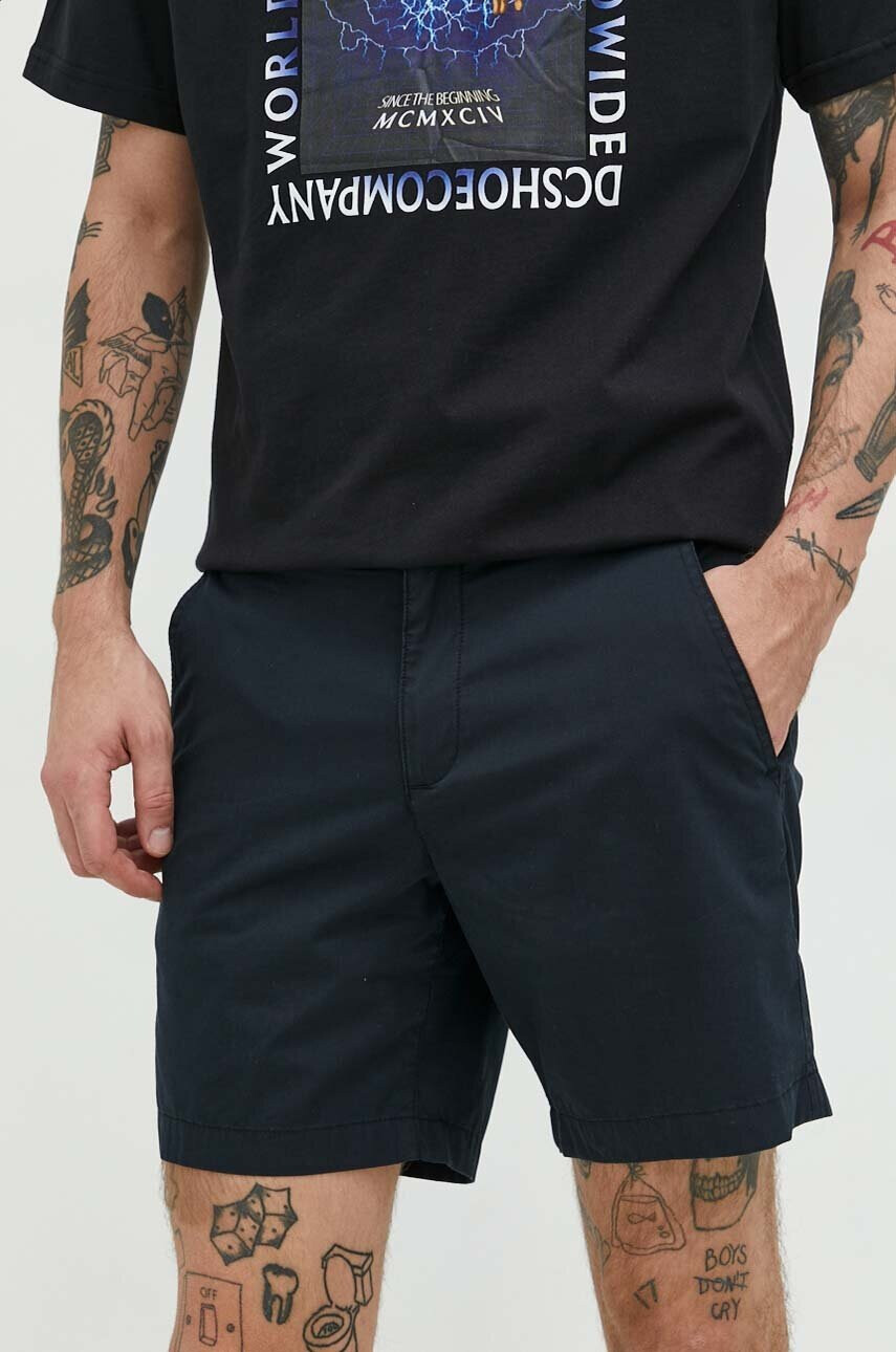Abercrombie & Fitch Къс панталон в черно - Pepit.bg