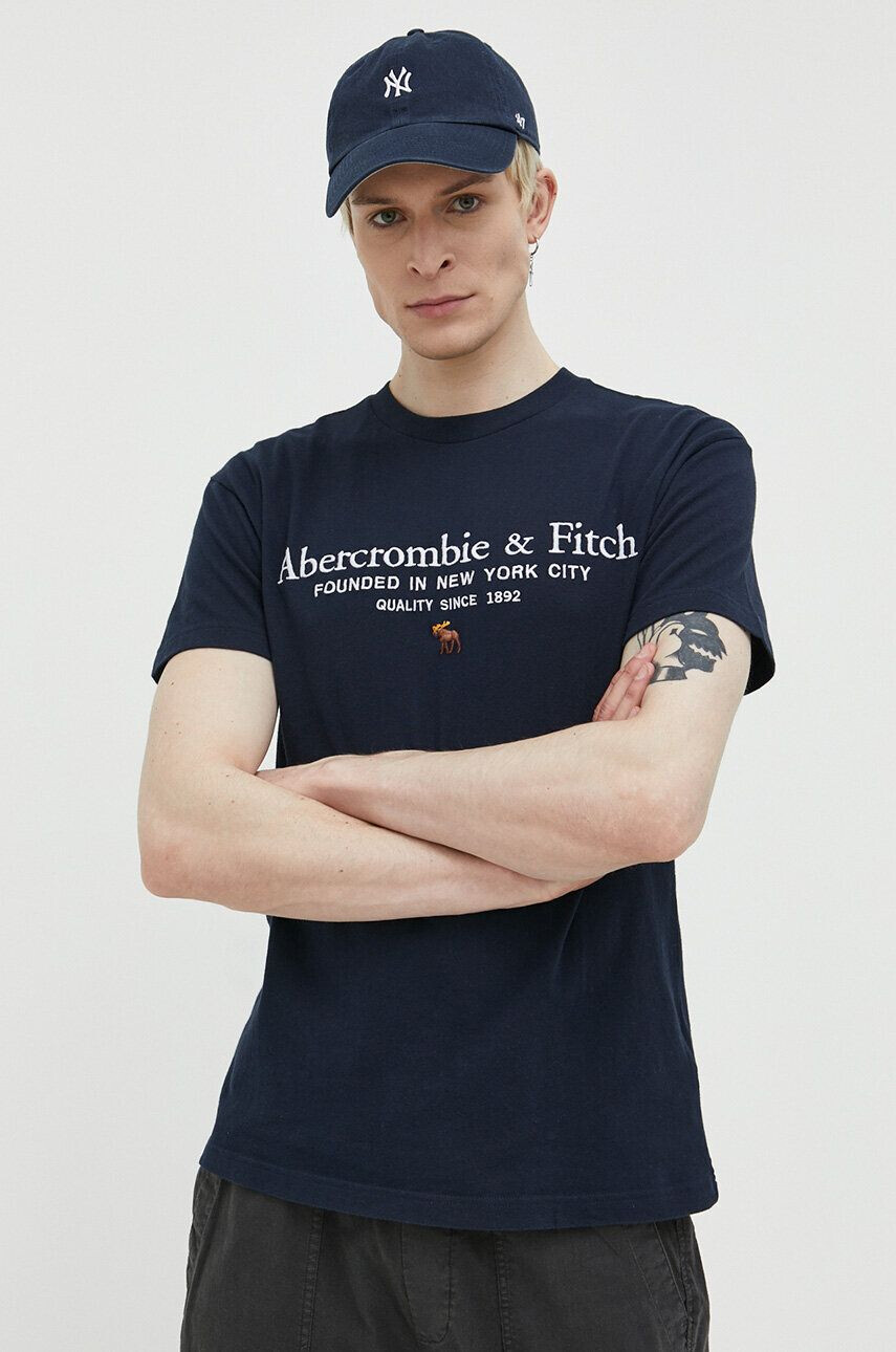 Abercrombie & Fitch Памучна тениска в синьо с изчистен дизайн - Pepit.bg