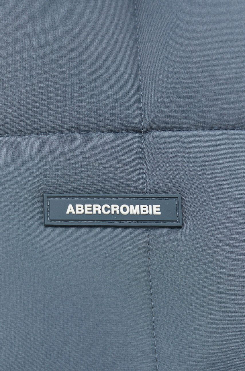 Abercrombie & Fitch Пухен елек мъжки в сиво с преходна изолация - Pepit.bg