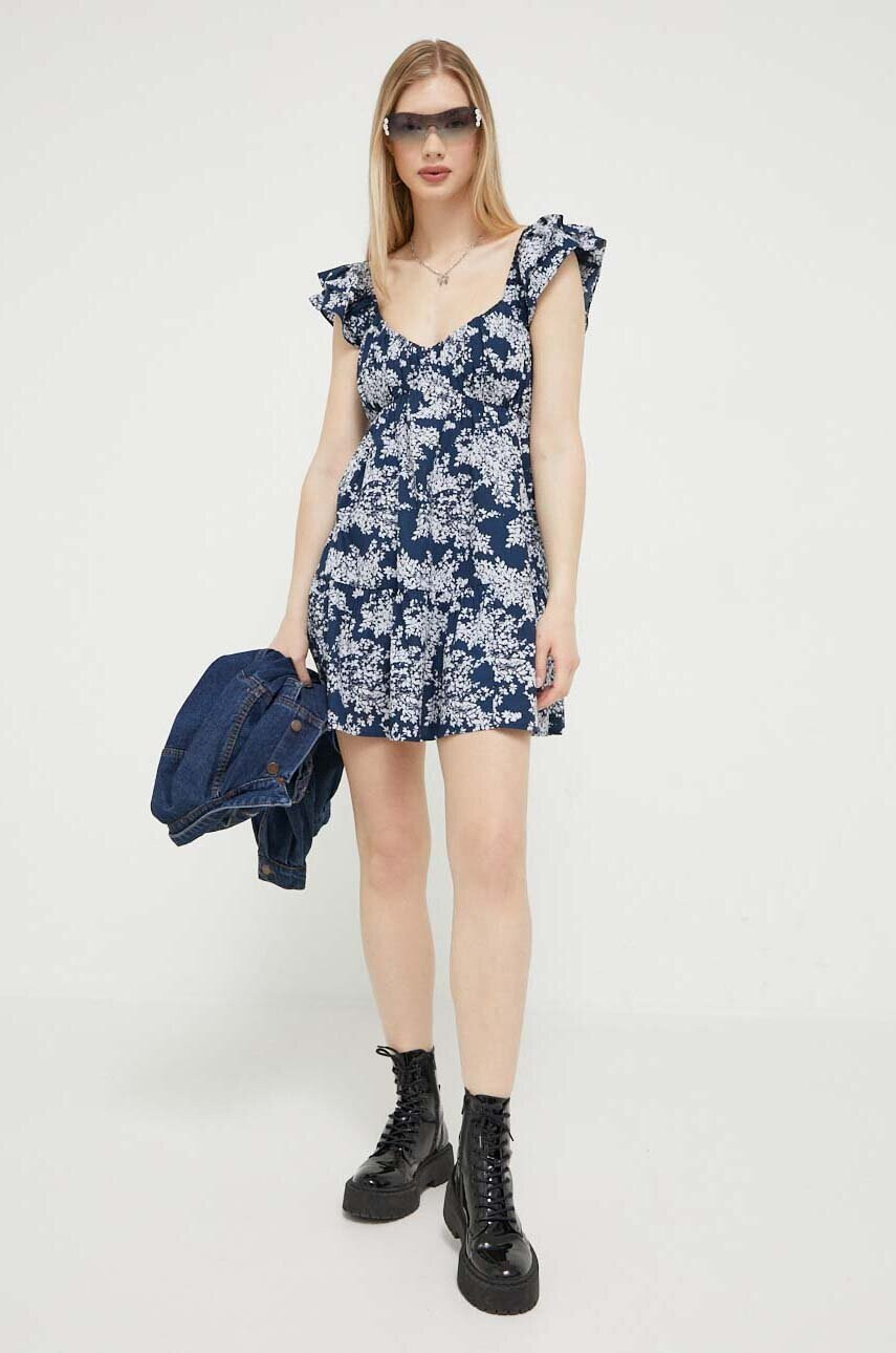 Abercrombie & Fitch Рокля в синьо къса разкроен модел - Pepit.bg