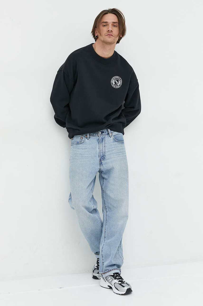 Abercrombie & Fitch Суичър в черно с принт - Pepit.bg