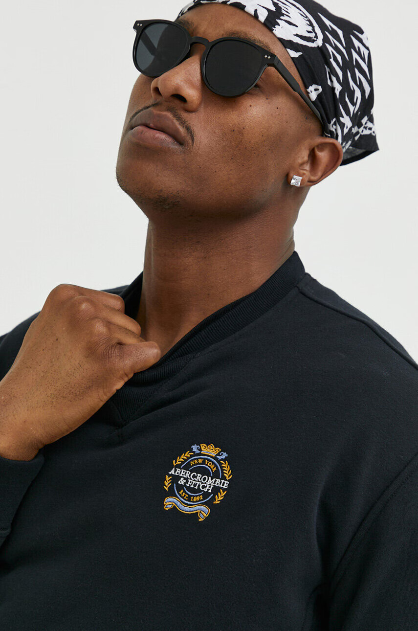 Abercrombie & Fitch Суичър в черно с апликация - Pepit.bg