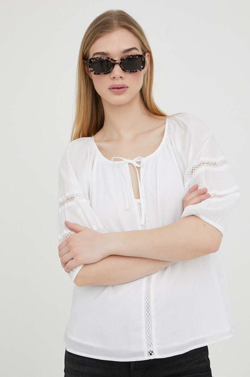 Abercrombie & Fitch Тениска в бяло - Pepit.bg