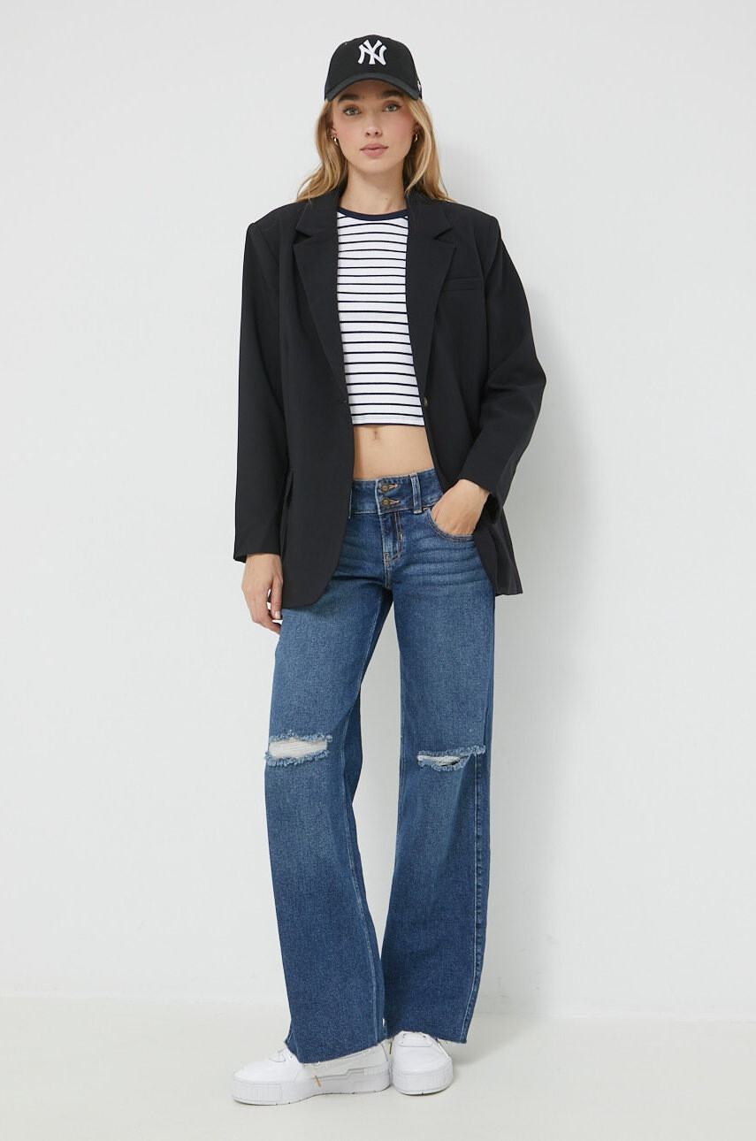 Abercrombie & Fitch Тениска в бяло - Pepit.bg