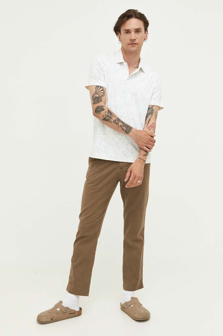 Abercrombie & Fitch Тениска с яка в бяло с десен - Pepit.bg