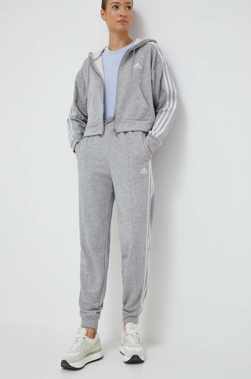 adidas Анцуг дамски в сиво - Pepit.bg